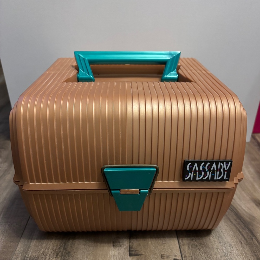 Vintage Sassaby Deluxe Cosmetic Organizer Travel Case Gold and Teal